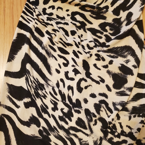 NWT Bebe dress animal print cowel neck open back size M - Picture 5 of 8